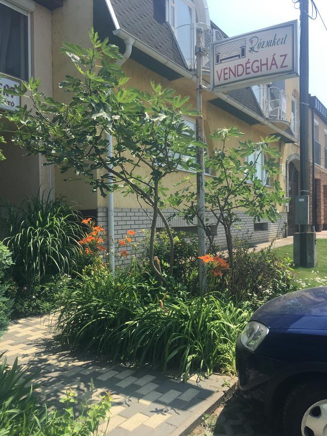 Rózsakert Panzió Hotel Nyíregyháza Exterior foto